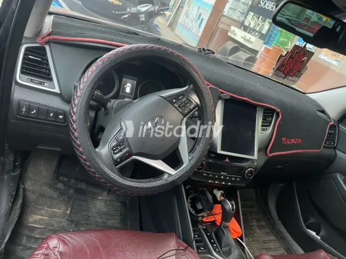 هيونداي توسان 2018 أبيض مستعملة للبيع - 3