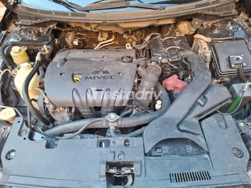 ميتسوبيشي لانسر اى اكس شارك 2015 أبيض مستعملة للبيع - 1