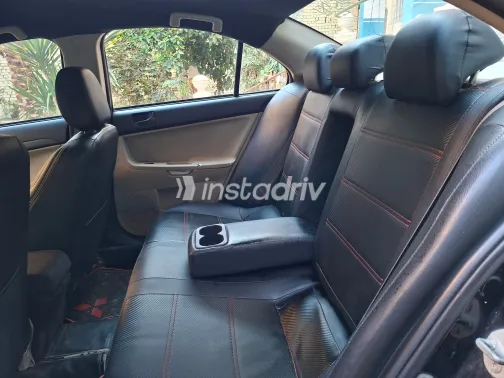 ميتسوبيشي لانسر اى اكس شارك 2015 أبيض مستعملة للبيع - 4