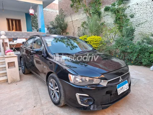 ميتسوبيشي لانسر اى اكس شارك 2015 أبيض مستعملة للبيع - 6