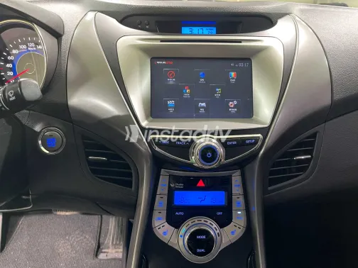 Hyundai Avante 2012 White Used for Sale - 5