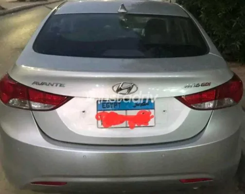 Hyundai Avante 2012 White Used for Sale - 7