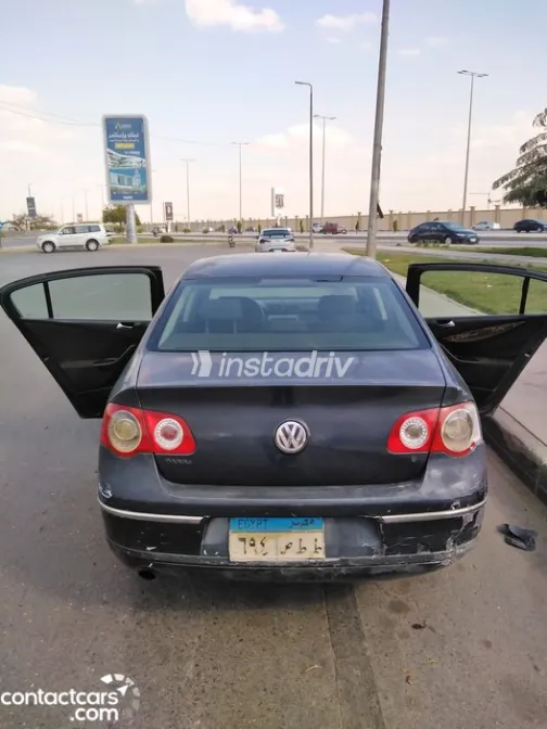 فولكس فاغن باسات 2006 أبيض مستعملة للبيع - 1