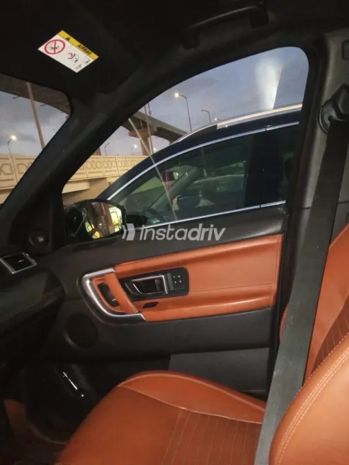 Land Rover Discovery sport 2015 White Used for Sale - 4