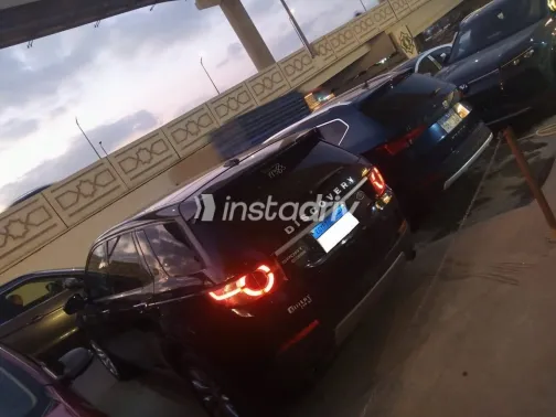 Land Rover Discovery sport 2015 White Used for Sale - 7