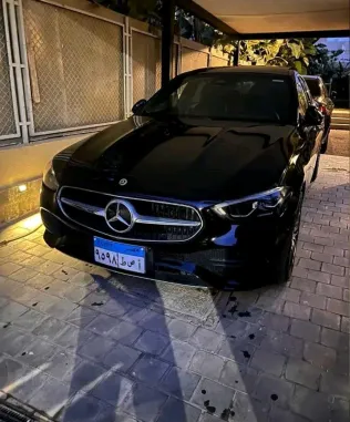 مرسيدس C 180 2023 أبيض مستعملة للبيع