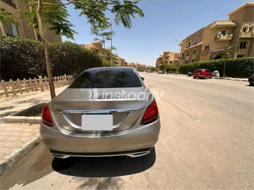 مرسيدس C 180 2019 أبيض مستعملة للبيع - 9