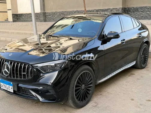 مرسيدس GLC 300 2024 أبيض مستعملة للبيع - 2