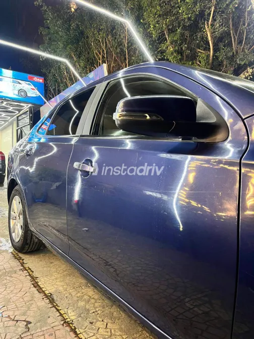 Chevrolet Optra 2022 White Used for Sale - 6