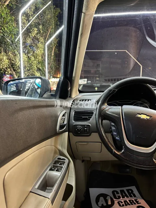 Chevrolet Optra 2022 White Used for Sale - 8