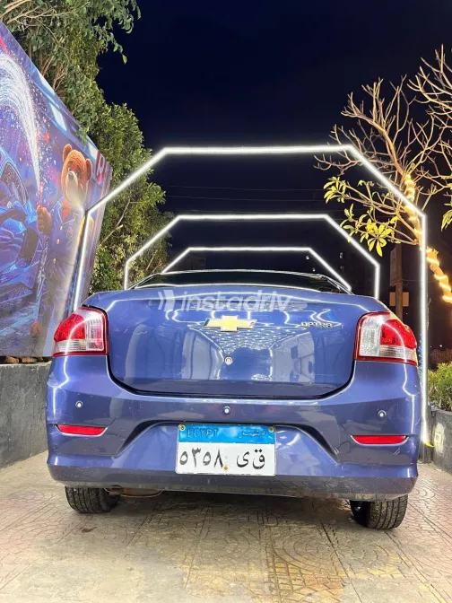 Chevrolet Optra 2022 White Used for Sale - 10