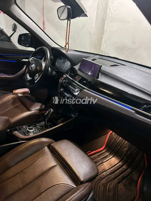 بي ام دبليو X1 2020 أبيض مستعملة للبيع - 8