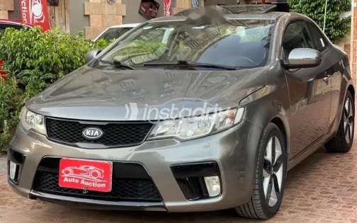 كيا سيراتو كوبيه 2013 رمادي مستعملة للبيع - 3
