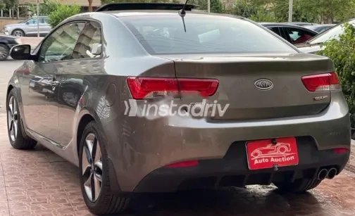 كيا سيراتو كوبيه 2013 رمادي مستعملة للبيع - 5