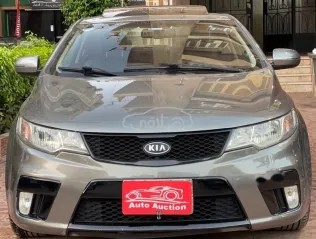 كيا سيراتو كوبيه 2013 رمادي مستعملة للبيع