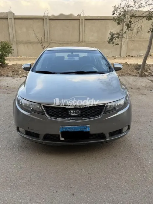 Kia Cerato 2010 Silver Used for Sale - 1