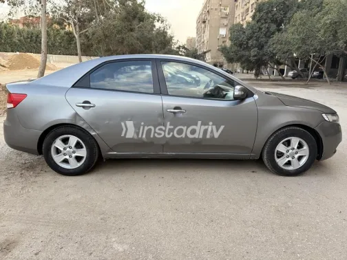 Kia Cerato 2010 Silver Used for Sale - 3
