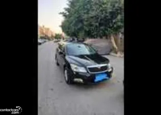 سكودا فانتازيا 2012 أبيض مستعملة للبيع