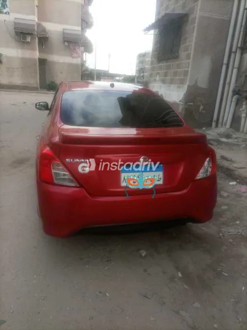 نيسان صنى 2022 أبيض مستعملة للبيع - 1