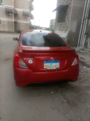 نيسان صنى 2022 أبيض مستعملة للبيع