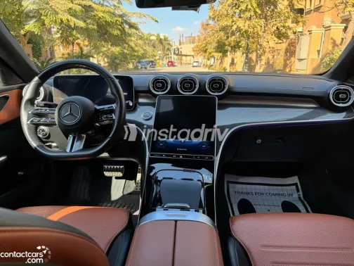 مرسيدس C 180 2022 أبيض مستعملة للبيع - 1