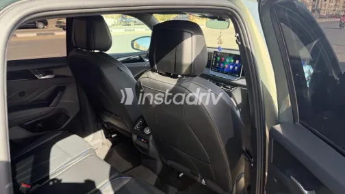 فولكس فاغن تيجون 2025 أبيض مستعملة للبيع - 7