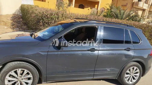 Volkswagen Tiguan 2018 White Used for Sale - 2