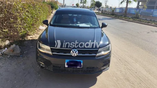 Volkswagen Tiguan 2018 White Used for Sale - 4