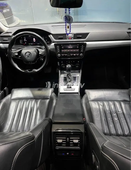 Skoda Superb 2022 White Used for Sale - 2