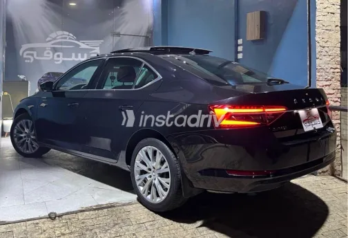 Skoda Superb 2022 White Used for Sale - 4