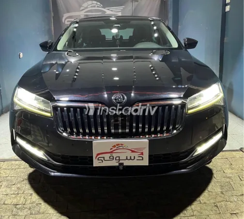 Skoda Superb 2022 White Used for Sale - 5