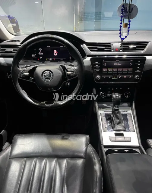 Skoda Superb 2022 White Used for Sale - 9