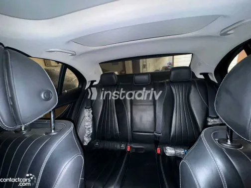 مرسيدس E 180 2018 أبيض مستعملة للبيع - 1