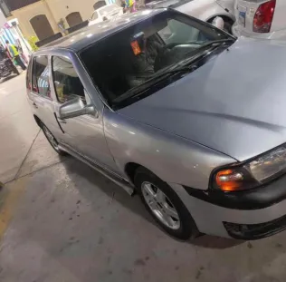 فولكس فاغن بوينتر 2005 أبيض مستعملة للبيع