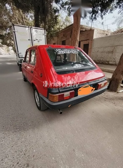 فيات 127 1987 أحمر مستعملة للبيع - 2