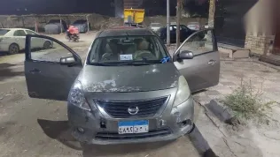 نيسان صنى 2014 ذهبي مستعملة للبيع