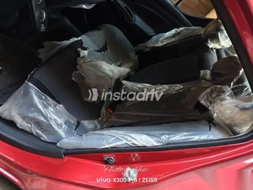 نيسان صنى 2024 أحمر مستعملة للبيع - 2