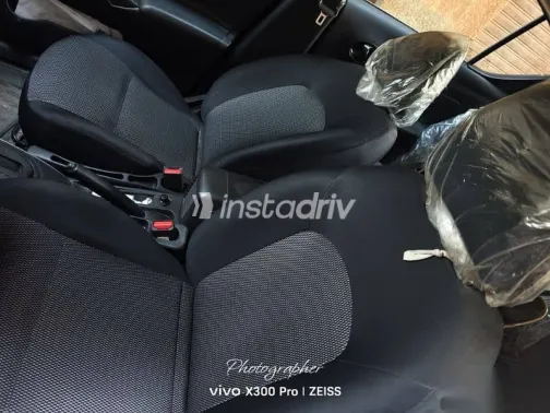 نيسان صنى 2024 أحمر مستعملة للبيع - 3