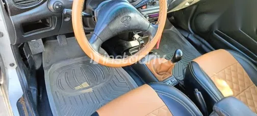 هيونداي اكسنت 2005 فضي مستعملة للبيع - 7