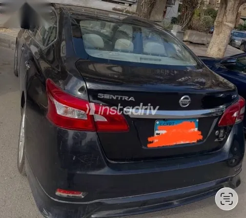 نيسان سنترا 2023 أسود مستعملة للبيع - 3