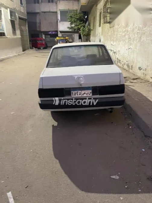 فيات شاهين 2000 أبيض مستعملة للبيع - 2