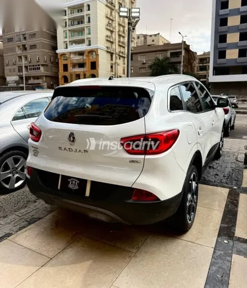 Renault Kadjar 2018 White Used for Sale - 7