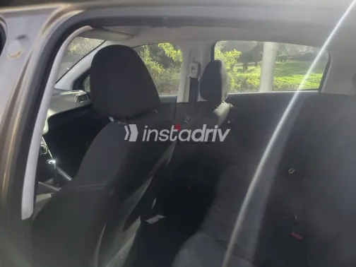 Peugeot 208 2013 Gold Used for Sale - 6