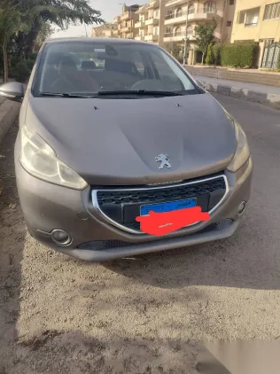 Peugeot 208 2013 Gold Used for Sale
