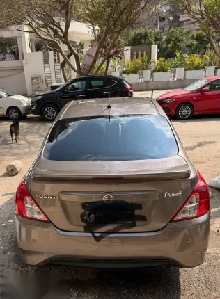 Nissan Sunny 2023 Gold Used for Sale