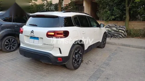 سيتروين C5 2024 أبيض مستعملة للبيع - 1