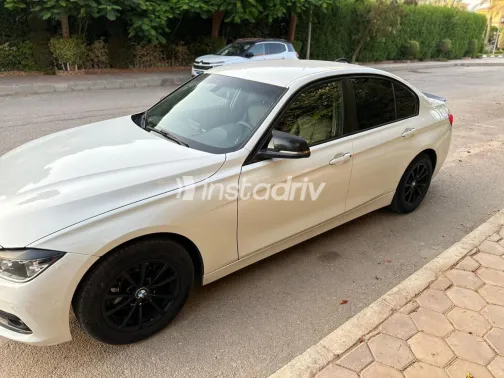 بي ام دبليو 318 2019 أبيض مستعملة للبيع - 3