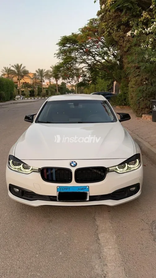 بي ام دبليو 318 2019 أبيض مستعملة للبيع - 4