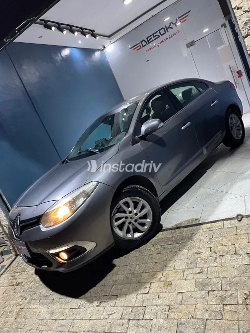 Renault Fluence 2015 White Used for Sale - 6