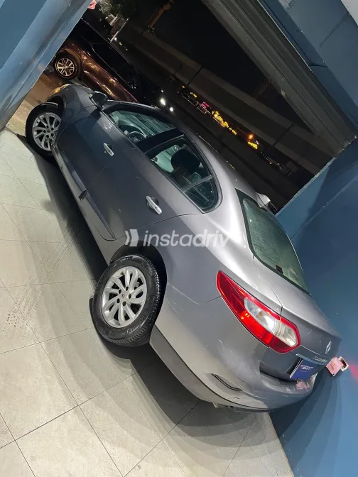 Renault Fluence 2015 White Used for Sale - 8